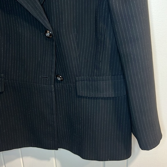 Tahari Arthur S. Levine Black Blue Pinstripe Blazer Suit Jacket Size 18 - Picture 4 of 8